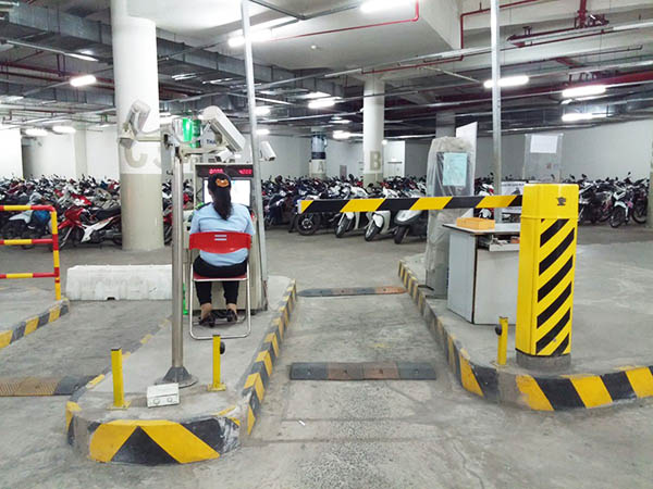 Tại sao hệ thống bãi giữ xe thông minh không thể thiếu ở Việt Nam?